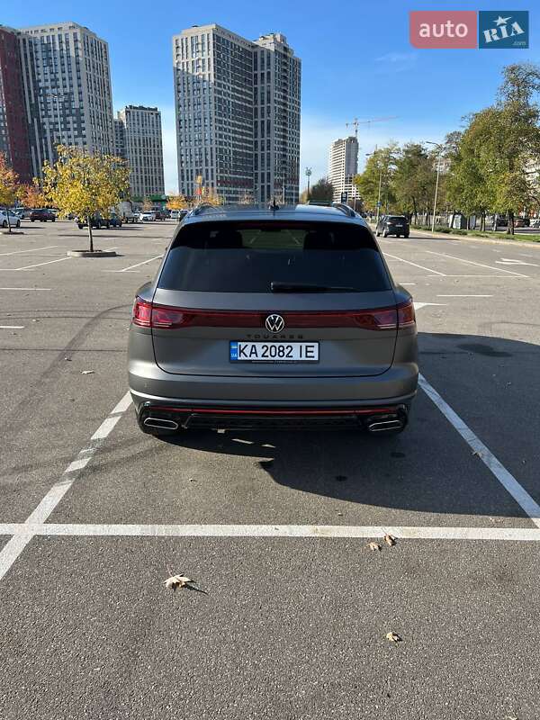 Внедорожник / Кроссовер Volkswagen Touareg 2024 в Киеве