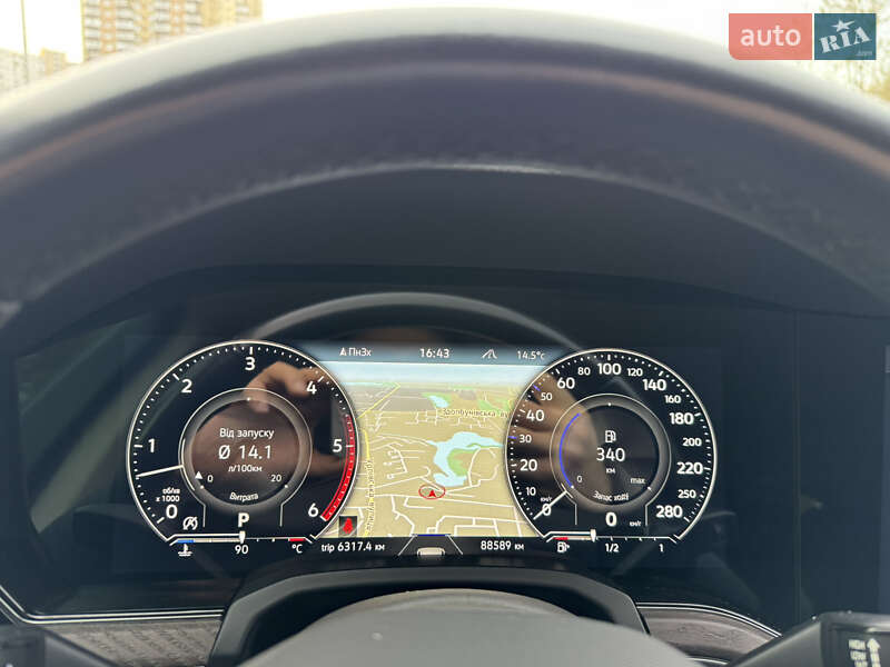 Внедорожник / Кроссовер Volkswagen Touareg 2022 в Киеве