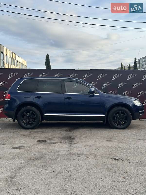 Позашляховик / Кросовер Volkswagen Touareg 2005 в Сумах