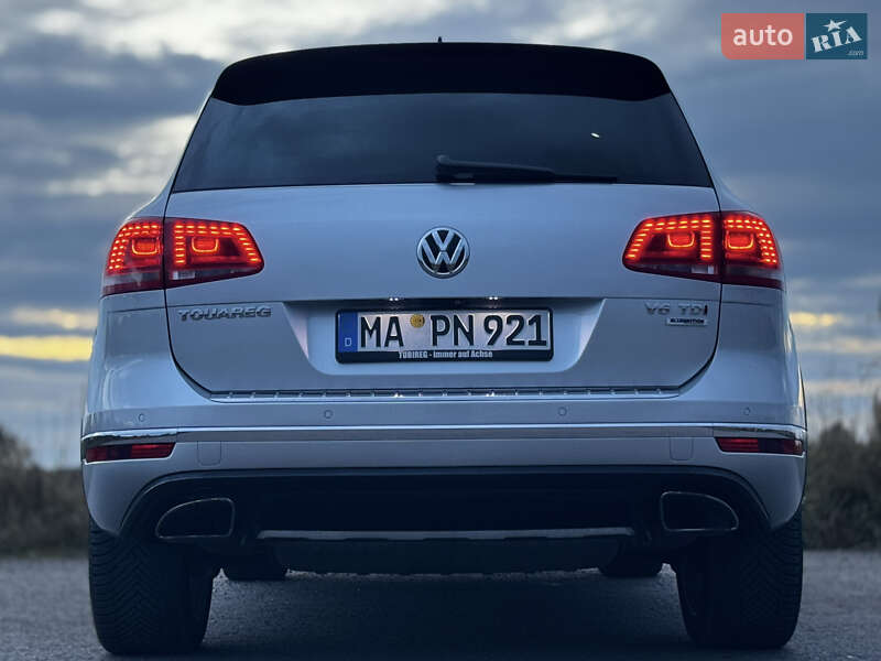 Внедорожник / Кроссовер Volkswagen Touareg 2015 в Дрогобыче