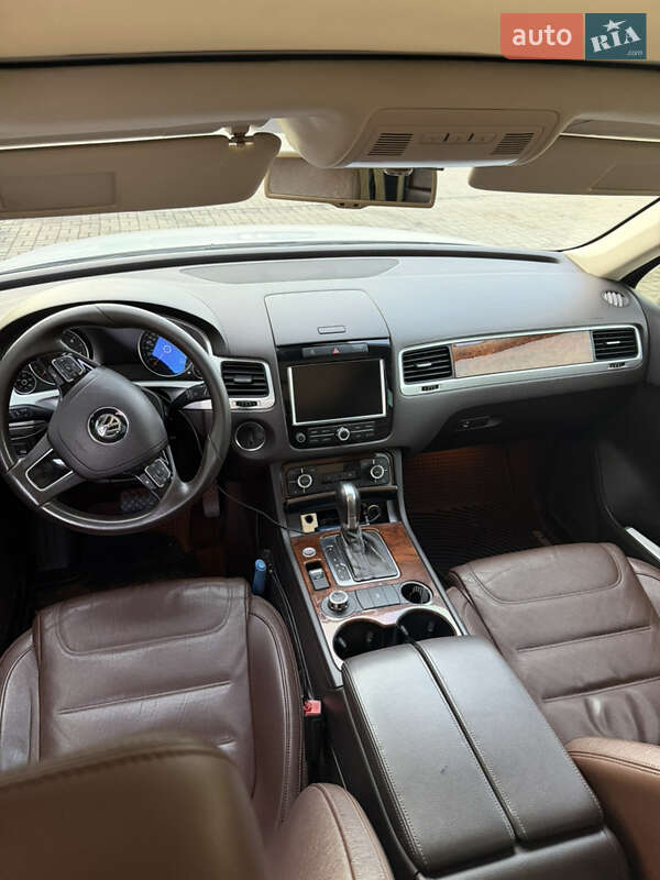 Внедорожник / Кроссовер Volkswagen Touareg 2012 в Запорожье фото 15 Внедорожник / Кроссовер Volkswagen Touareg 2012 в Запорожье