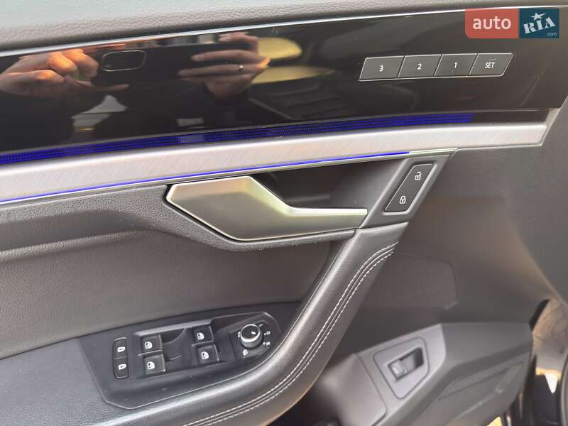 Внедорожник / Кроссовер Volkswagen Touareg 2018 в Радивилове