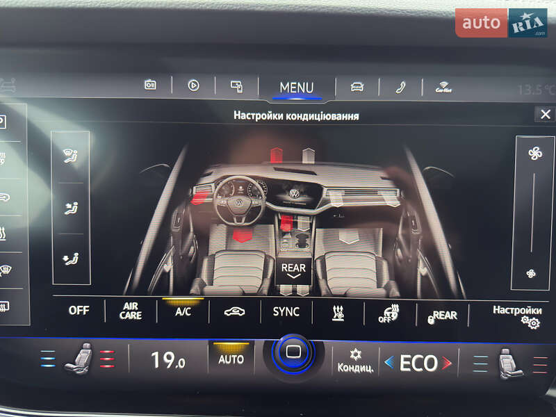 Внедорожник / Кроссовер Volkswagen Touareg 2018 в Радивилове