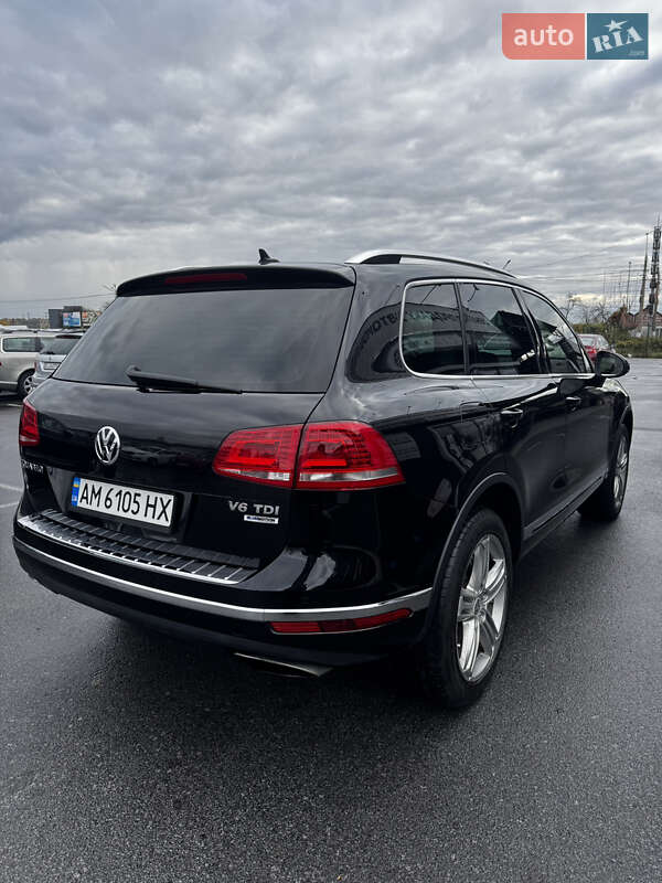 Внедорожник / Кроссовер Volkswagen Touareg 2015 в Киеве фото 10 Внедорожник / Кроссовер Volkswagen Touareg 2015 в Киеве