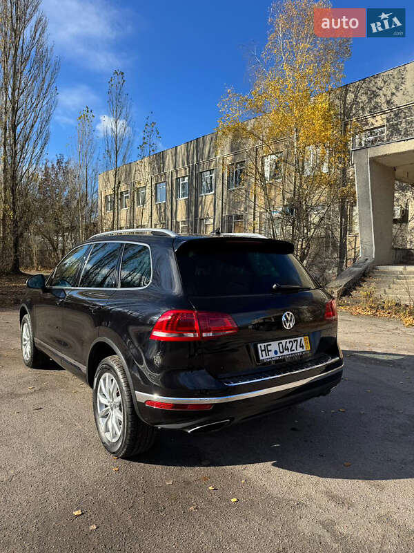 Внедорожник / Кроссовер Volkswagen Touareg 2016 в Коростышеве фото 6 Внедорожник / Кроссовер Volkswagen Touareg 2016 в Коростышеве