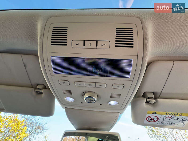 Внедорожник / Кроссовер Volkswagen Touareg 2016 в Коростышеве фото 21 Внедорожник / Кроссовер Volkswagen Touareg 2016 в Коростышеве