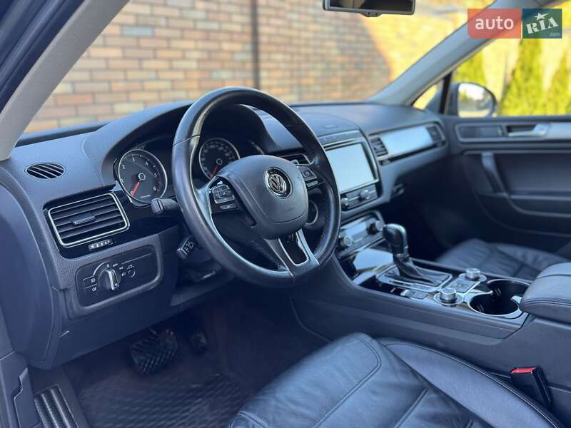 Внедорожник / Кроссовер Volkswagen Touareg 2015 в Виннице фото 19 Внедорожник / Кроссовер Volkswagen Touareg 2015 в Виннице
