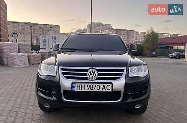 Позашляховик / Кросовер Volkswagen Touareg 2008 в Одесі