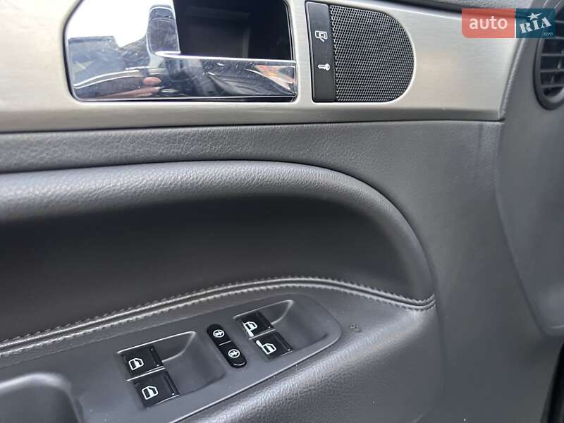 Позашляховик / Кросовер Volkswagen Touareg 2008 в Одесі фото 27 Позашляховик / Кросовер Volkswagen Touareg 2008 в Одесі