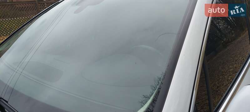 Внедорожник / Кроссовер Volkswagen Touareg 2017 в Броварах