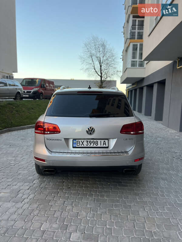 Внедорожник / Кроссовер Volkswagen Touareg 2010 в Виннице