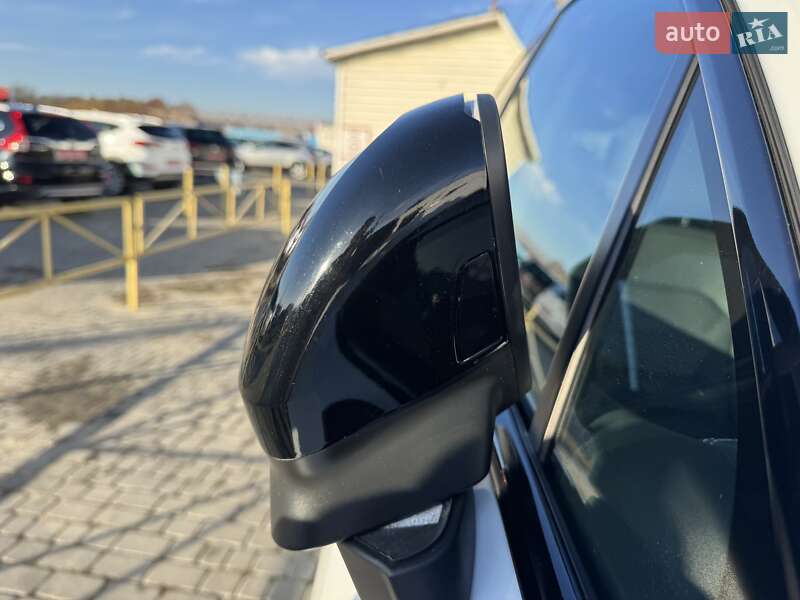 Внедорожник / Кроссовер Volkswagen Touareg 2020 в Черновцах