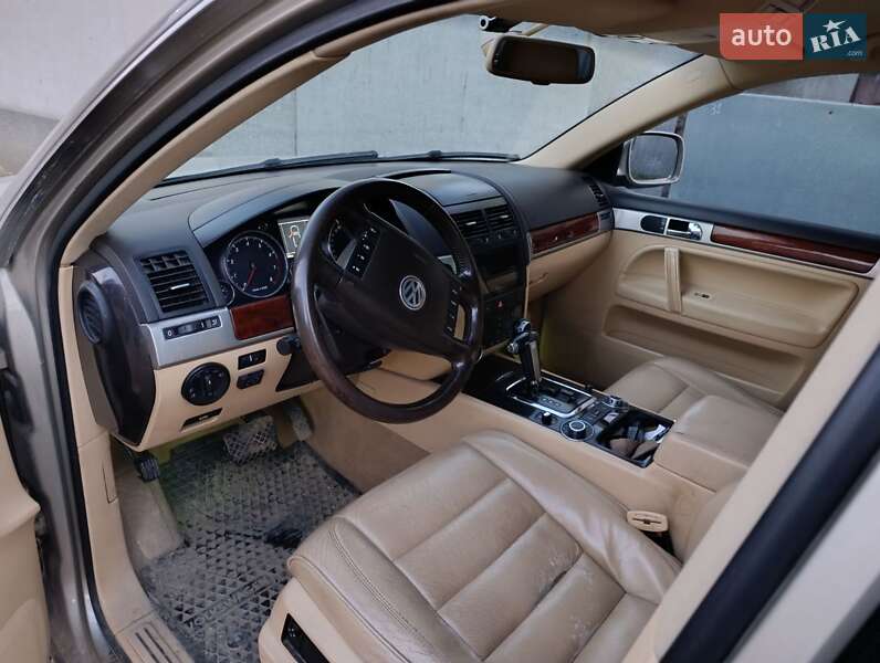Внедорожник / Кроссовер Volkswagen Touareg 2006 в Дунаевцах фото 5 Внедорожник / Кроссовер Volkswagen Touareg 2006 в Дунаевцах