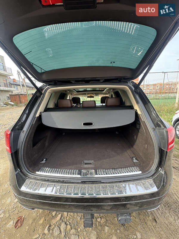 Внедорожник / Кроссовер Volkswagen Touareg 2011 в Ужгороде фото 3 Внедорожник / Кроссовер Volkswagen Touareg 2011 в Ужгороде