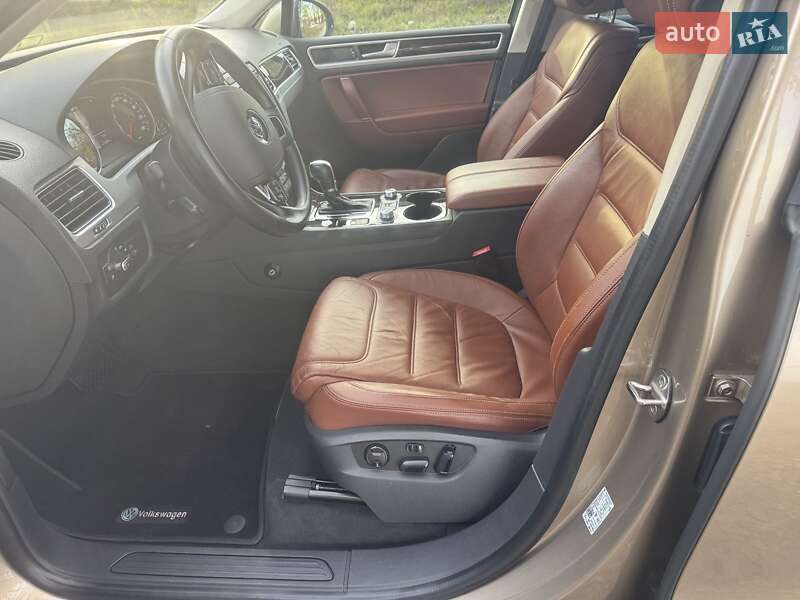 Внедорожник / Кроссовер Volkswagen Touareg 2017 в Киеве фото 11 Внедорожник / Кроссовер Volkswagen Touareg 2017 в Киеве