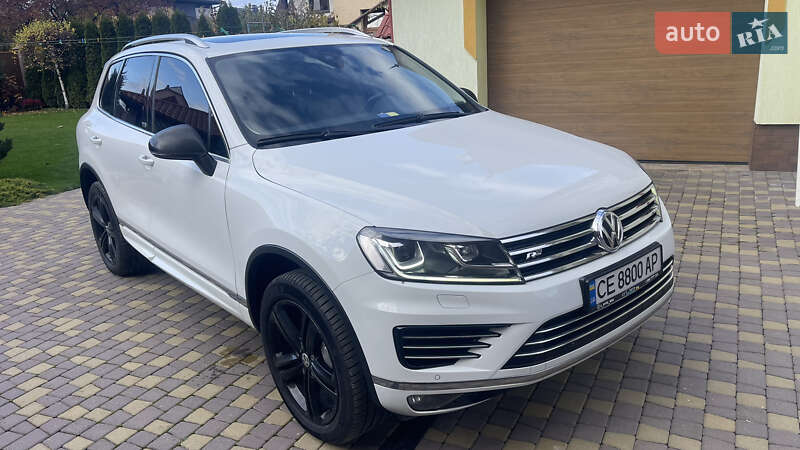 Внедорожник / Кроссовер Volkswagen Touareg 2017 в Черновцах