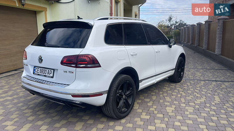 Внедорожник / Кроссовер Volkswagen Touareg 2017 в Черновцах