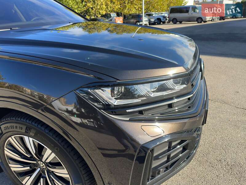 Внедорожник / Кроссовер Volkswagen Touareg 2024 в Кривом Роге