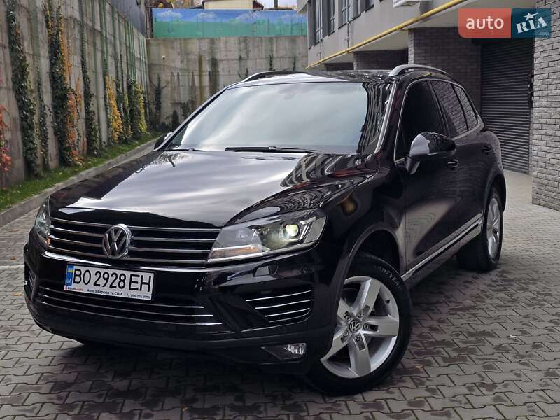 Внедорожник / Кроссовер Volkswagen Touareg 2011 в Хмельницком