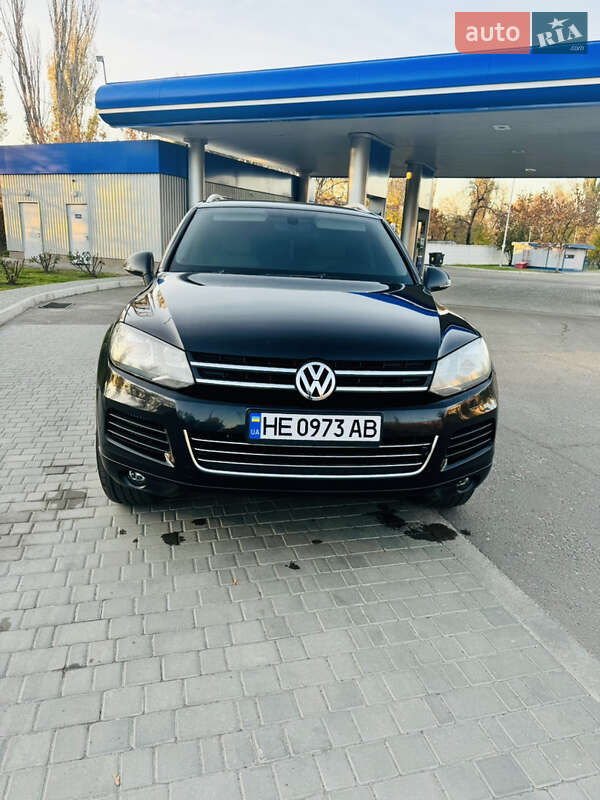 Позашляховик / Кросовер Volkswagen Touareg 2010 в Миколаєві