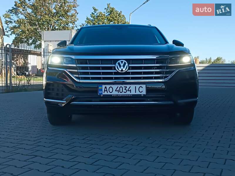 Позашляховик / Кросовер Volkswagen Touareg 2019 в Хусті фото 4 Позашляховик / Кросовер Volkswagen Touareg 2019 в Хусті