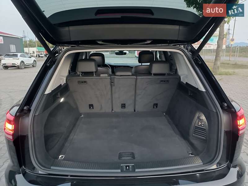 Позашляховик / Кросовер Volkswagen Touareg 2019 в Хусті фото 45 Позашляховик / Кросовер Volkswagen Touareg 2019 в Хусті