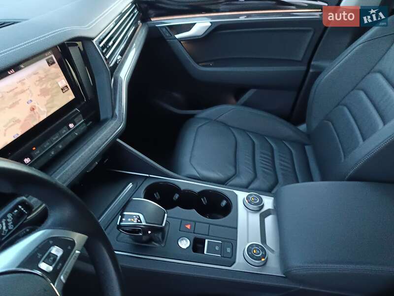 Позашляховик / Кросовер Volkswagen Touareg 2019 в Хусті фото 52 Позашляховик / Кросовер Volkswagen Touareg 2019 в Хусті