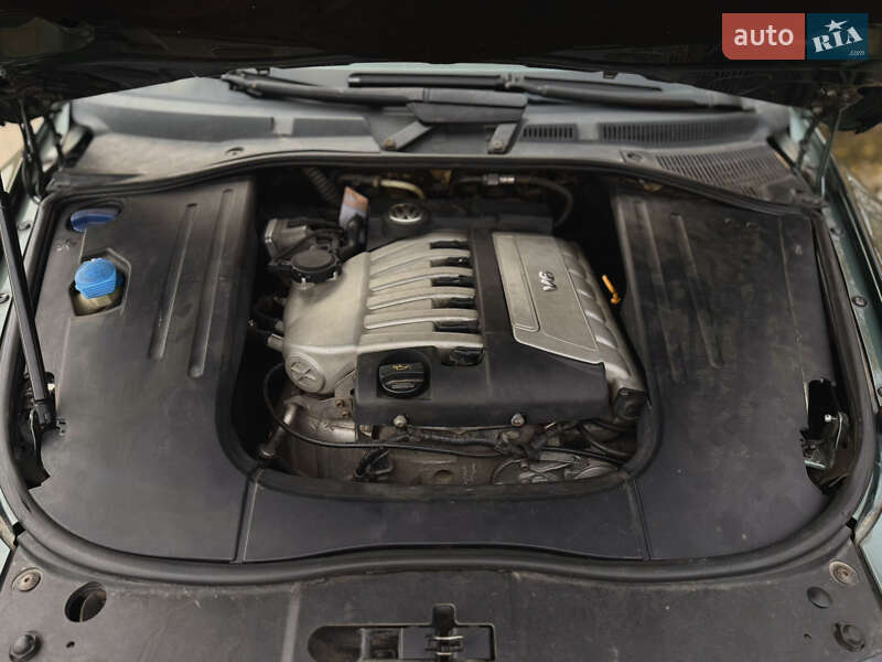 Внедорожник / Кроссовер Volkswagen Touareg 2003 в Кропивницком