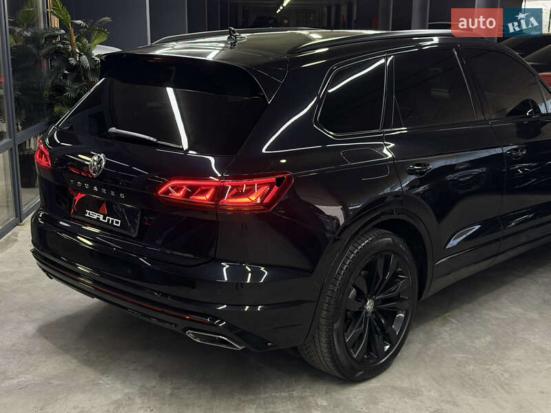 Внедорожник / Кроссовер Volkswagen Touareg 2018 в Одессе фото 16 Внедорожник / Кроссовер Volkswagen Touareg 2018 в Одессе