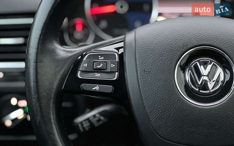 Внедорожник / Кроссовер Volkswagen Touareg 2018 в Львове