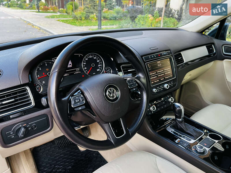 Внедорожник / Кроссовер Volkswagen Touareg 2016 в Киеве фото 25 Внедорожник / Кроссовер Volkswagen Touareg 2016 в Киеве