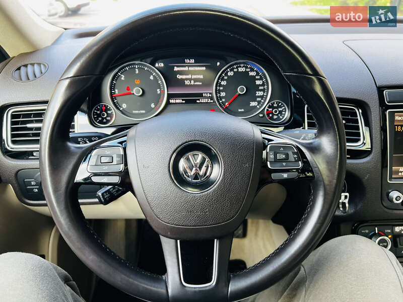Внедорожник / Кроссовер Volkswagen Touareg 2016 в Киеве фото 32 Внедорожник / Кроссовер Volkswagen Touareg 2016 в Киеве