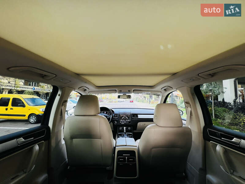 Внедорожник / Кроссовер Volkswagen Touareg 2016 в Киеве фото 35 Внедорожник / Кроссовер Volkswagen Touareg 2016 в Киеве