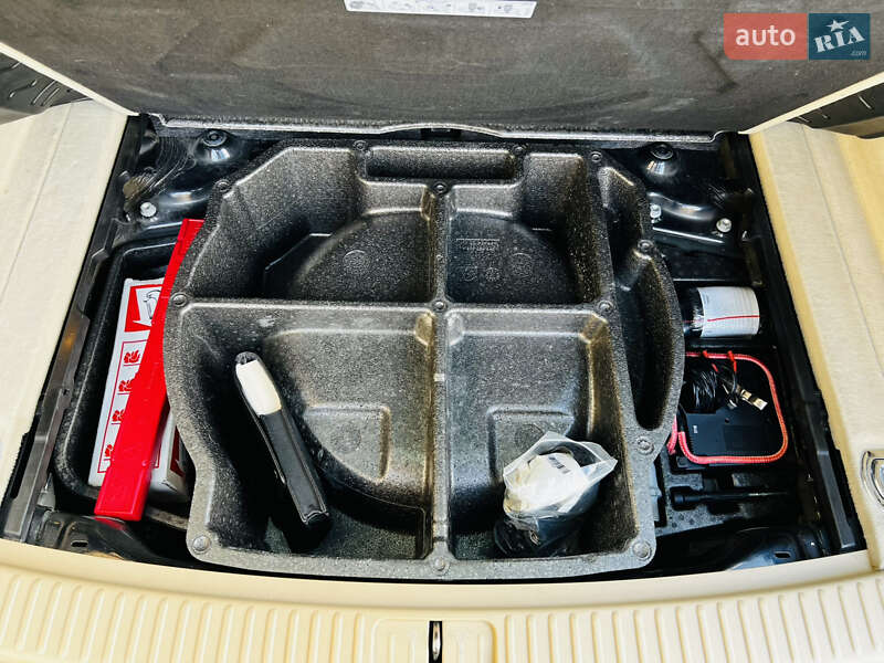 Внедорожник / Кроссовер Volkswagen Touareg 2016 в Киеве фото 51 Внедорожник / Кроссовер Volkswagen Touareg 2016 в Киеве