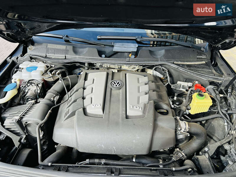 Внедорожник / Кроссовер Volkswagen Touareg 2016 в Киеве фото 56 Внедорожник / Кроссовер Volkswagen Touareg 2016 в Киеве