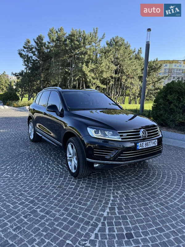 Позашляховик / Кросовер Volkswagen Touareg 2018 в Дніпрі фото 17 Позашляховик / Кросовер Volkswagen Touareg 2018 в Дніпрі
