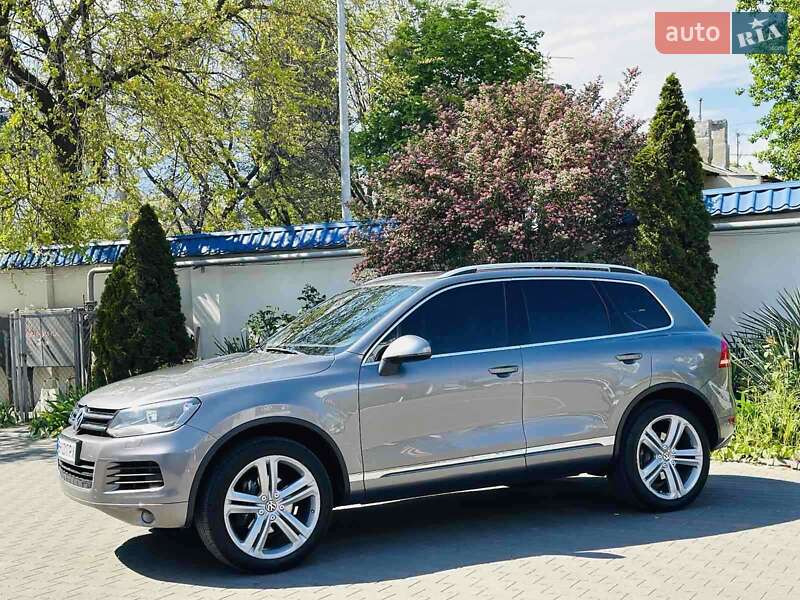 Внедорожник / Кроссовер Volkswagen Touareg 2012 в Авангарде фото 2 Внедорожник / Кроссовер Volkswagen Touareg 2012 в Авангарде