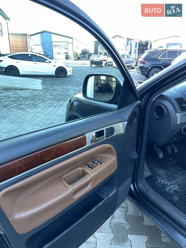 Внедорожник / Кроссовер Volkswagen Touareg 2004 в Львове фото 24 Внедорожник / Кроссовер Volkswagen Touareg 2004 в Львове