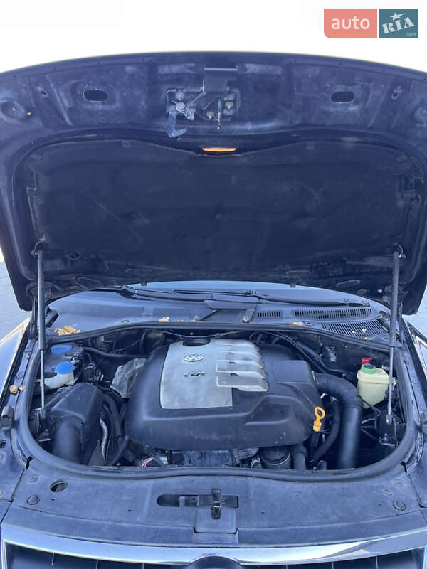 Внедорожник / Кроссовер Volkswagen Touareg 2004 в Львове фото 30 Внедорожник / Кроссовер Volkswagen Touareg 2004 в Львове