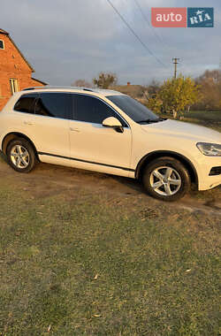 Внедорожник / Кроссовер Volkswagen Touareg 2012 в Сумах