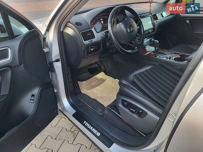 Внедорожник / Кроссовер Volkswagen Touareg 2010 в Луцке фото 29 Внедорожник / Кроссовер Volkswagen Touareg 2010 в Луцке