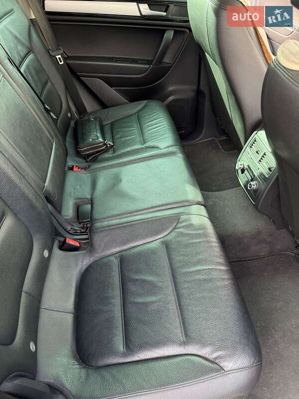 Позашляховик / Кросовер Volkswagen Touareg 2014 в Хмельницькому фото 20 Позашляховик / Кросовер Volkswagen Touareg 2014 в Хмельницькому