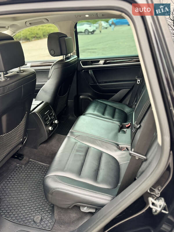 Внедорожник / Кроссовер Volkswagen Touareg 2015 в Умани фото 25 Внедорожник / Кроссовер Volkswagen Touareg 2015 в Умани