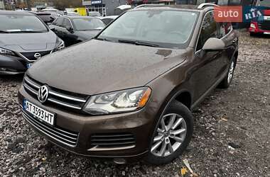Внедорожник / Кроссовер Volkswagen Touareg 2013 в Киеве