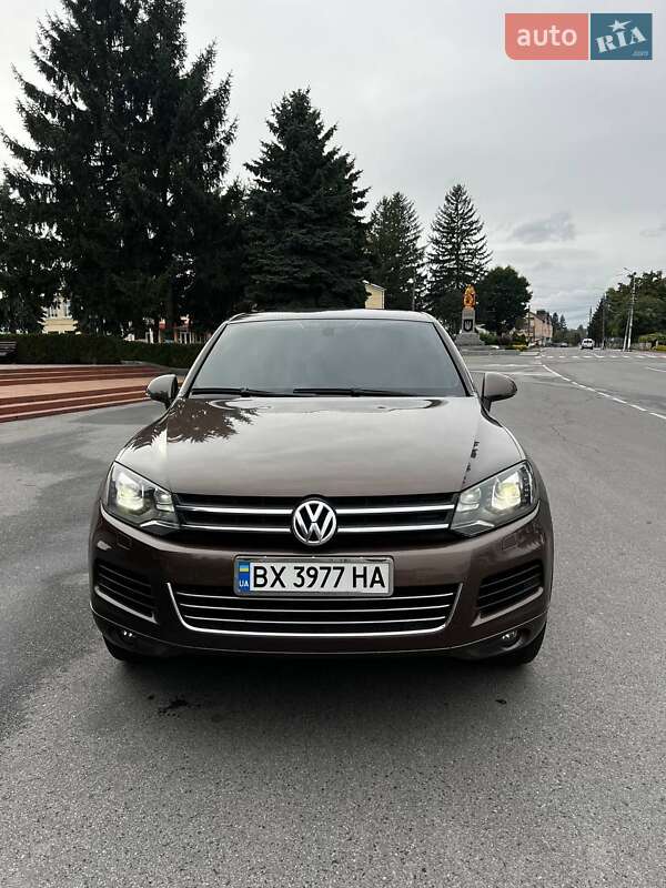 Внедорожник / Кроссовер Volkswagen Touareg 2010 в Калиновке