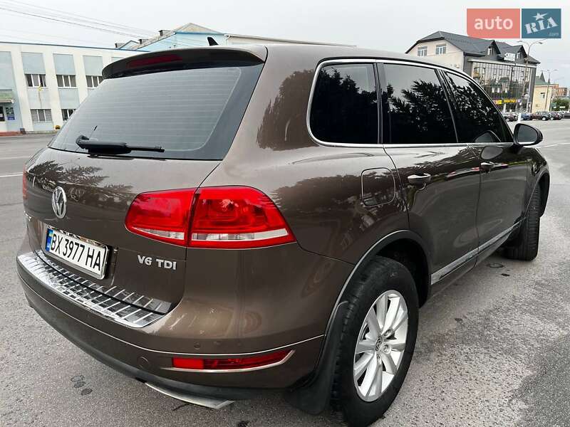 Внедорожник / Кроссовер Volkswagen Touareg 2010 в Калиновке