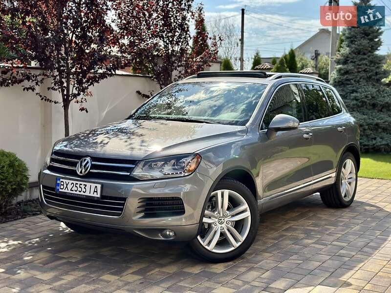 Внедорожник / Кроссовер Volkswagen Touareg 2014 в Виннице