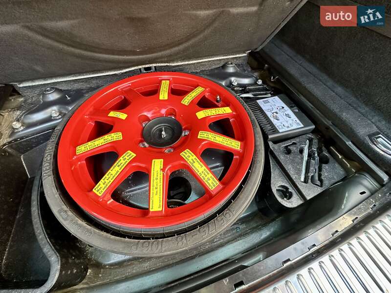 Внедорожник / Кроссовер Volkswagen Touareg 2014 в Виннице