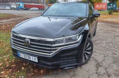 Позашляховик / Кросовер Volkswagen Touareg 2024 в Полтаві