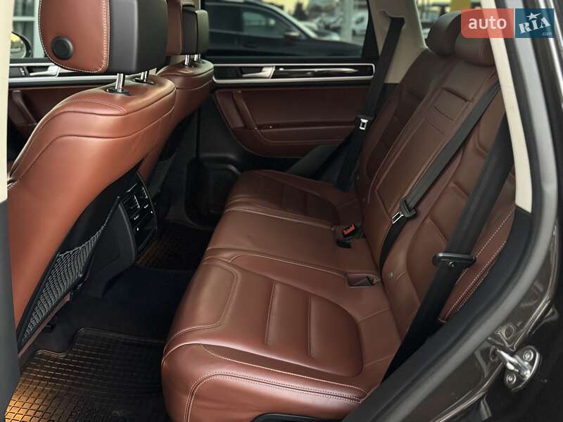 Внедорожник / Кроссовер Volkswagen Touareg 2017 в Мукачево фото 45 Внедорожник / Кроссовер Volkswagen Touareg 2017 в Мукачево